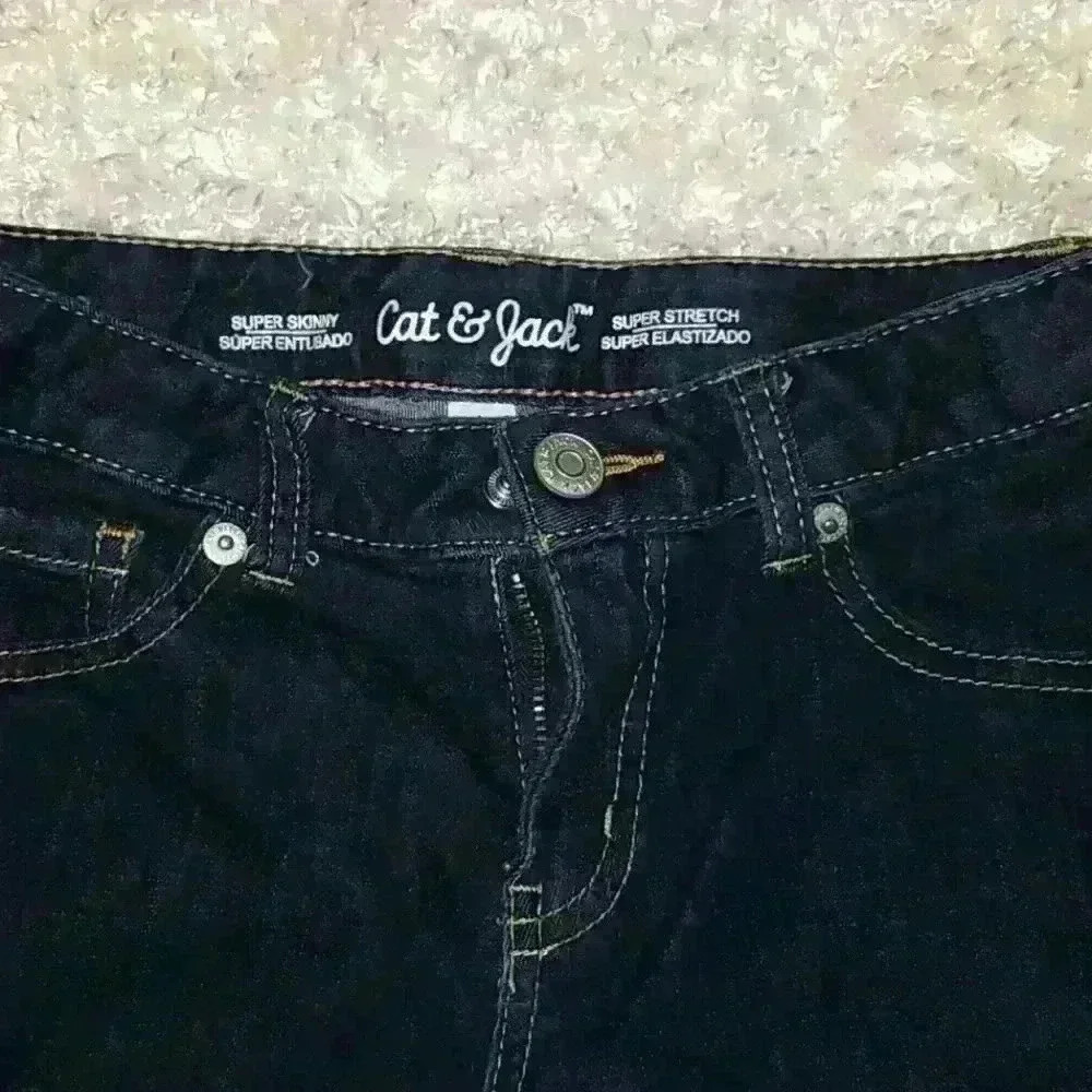 Cat and Jack jeans - Picture 2 of 8